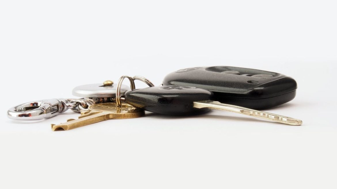 Gebrauchtwagen kaufen: Warum die Versicherung vor der Probefahrt mitgedacht werden sollte